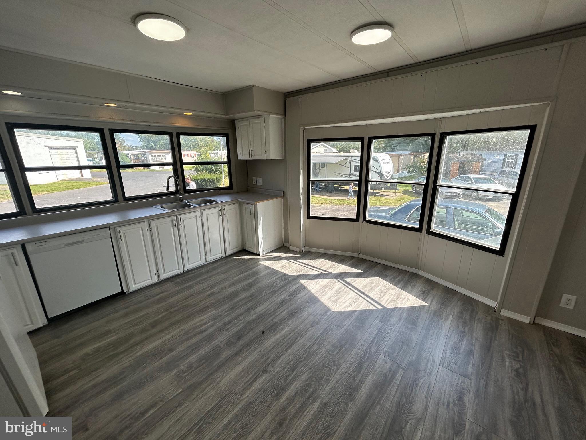 TOP RIDGE TR PK - Residential