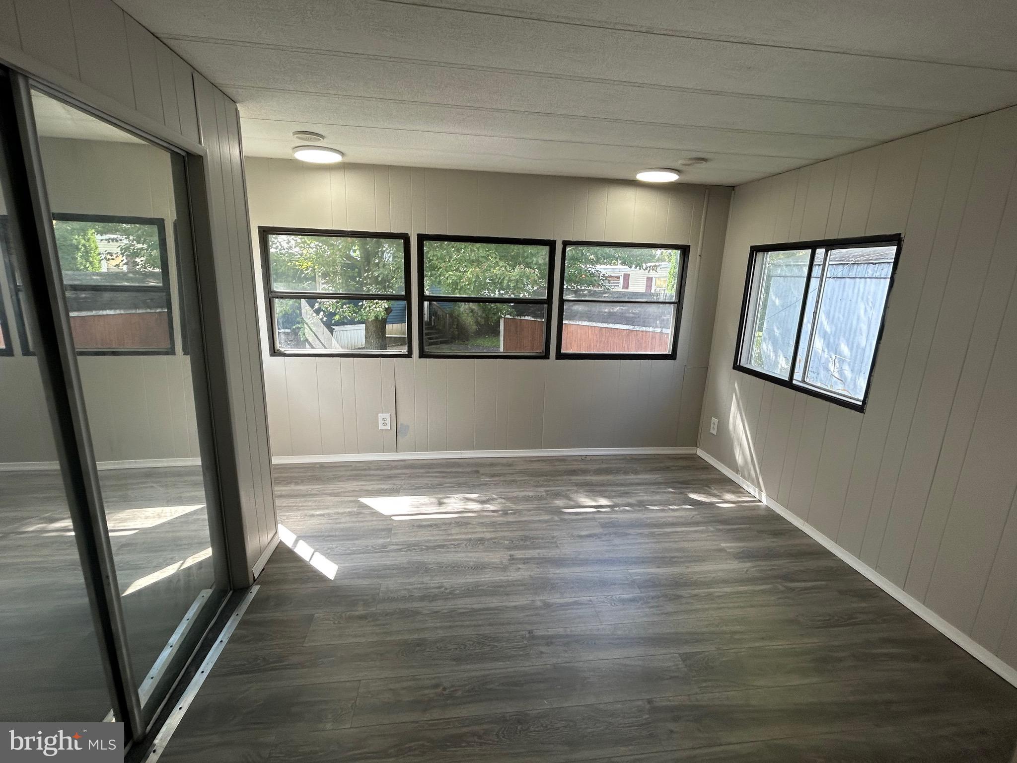 TOP RIDGE TR PK - Residential