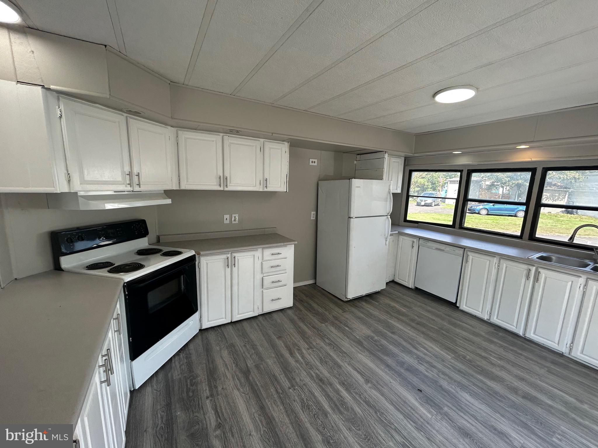 TOP RIDGE TR PK - Residential