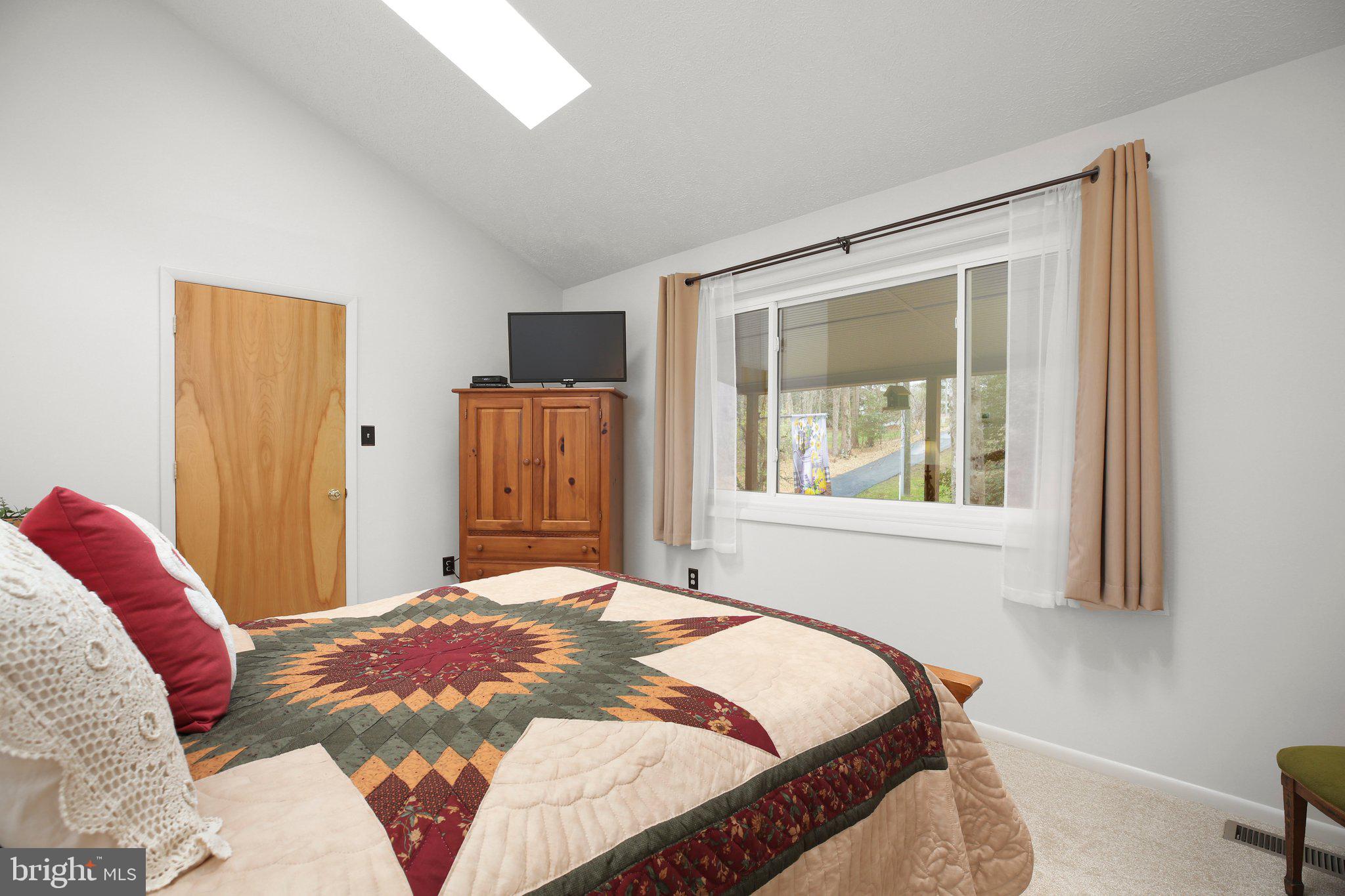 RIVERS EDGE - Residential