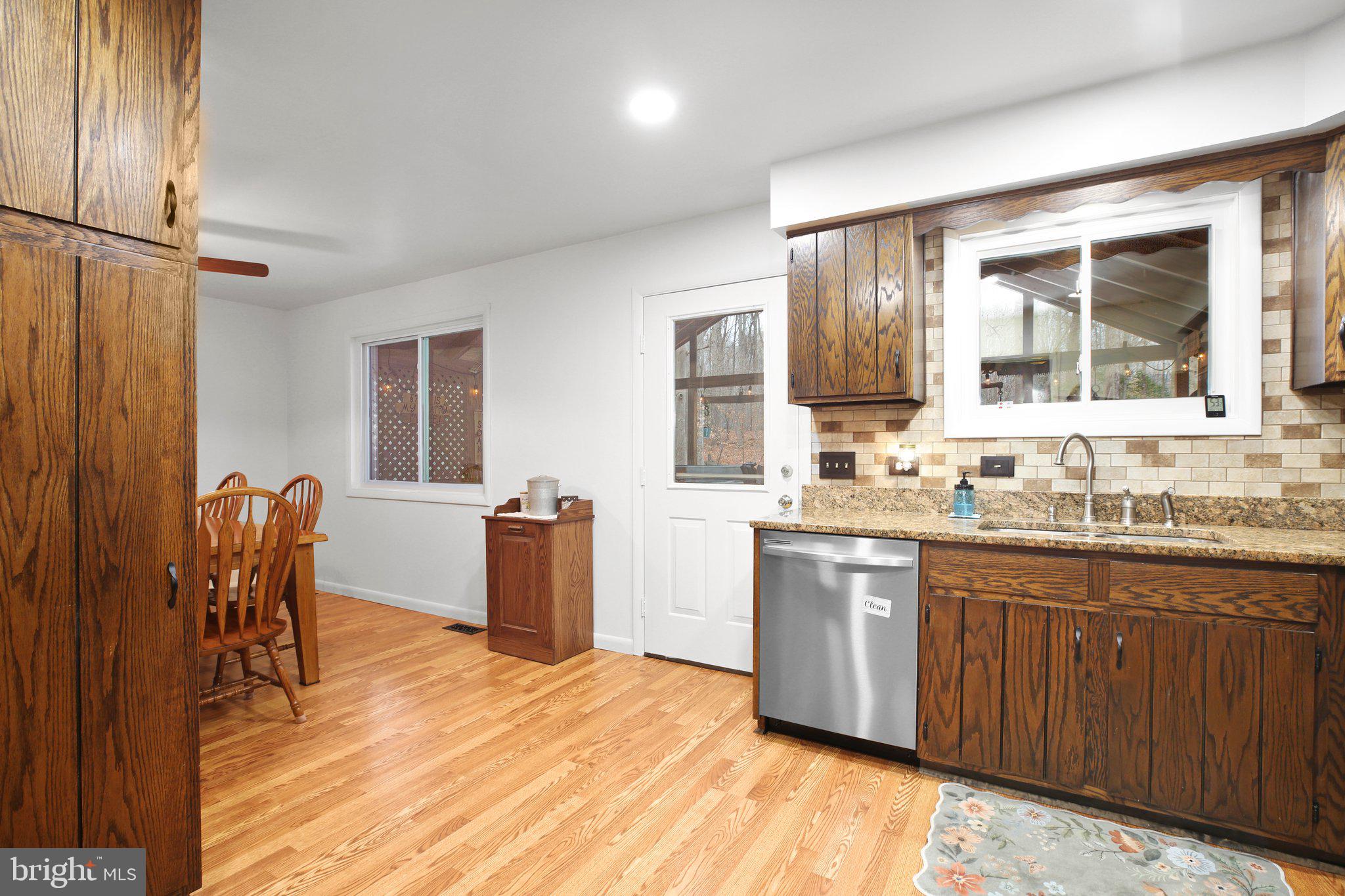 RIVERS EDGE - Residential