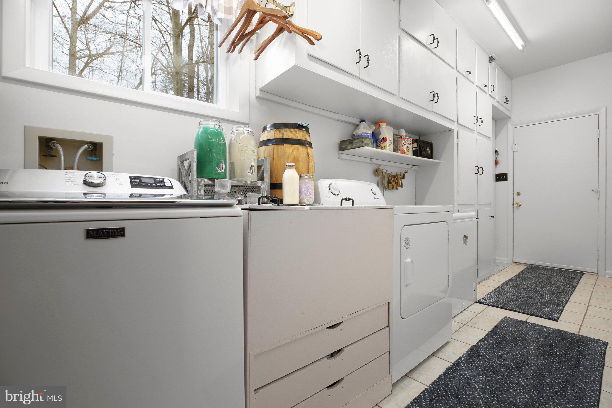 RIVERS EDGE - Residential