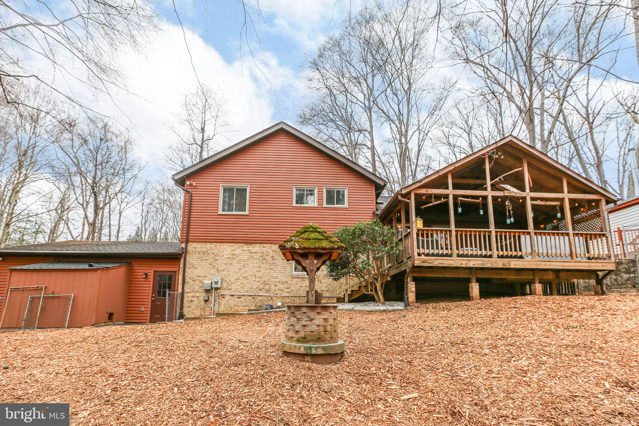 RIVERS EDGE - Residential