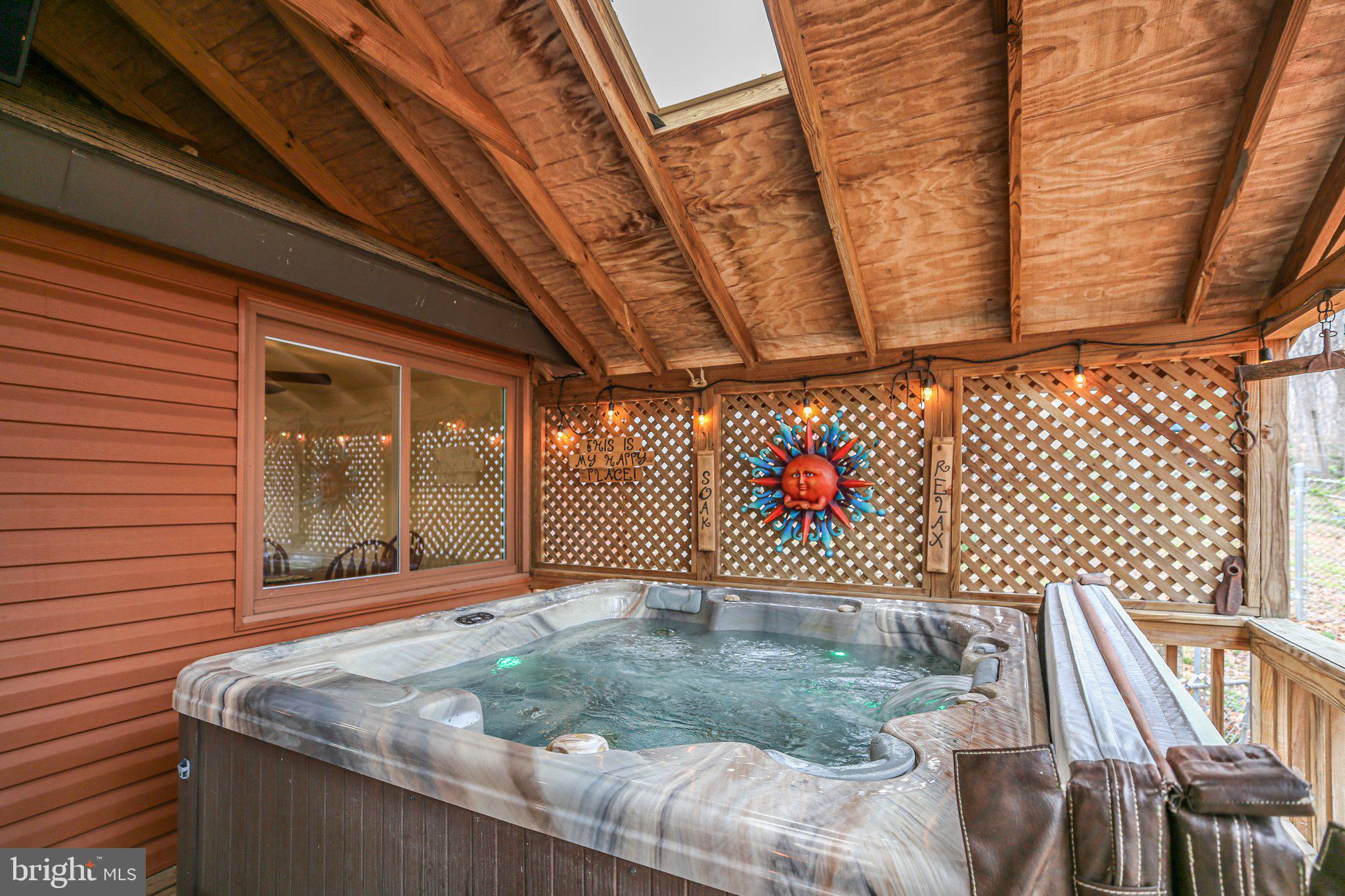 RIVERS EDGE - Residential