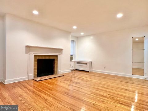 Homes For Rent - 30 22nd Street #9<br/> PHILADELPHIA, PA 19103