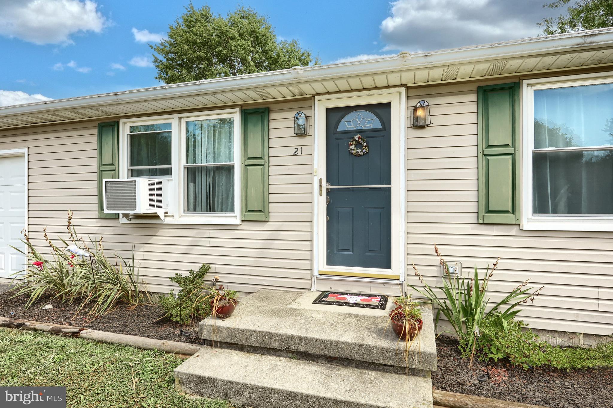 21 BONNIEFIELD CIRCLE
