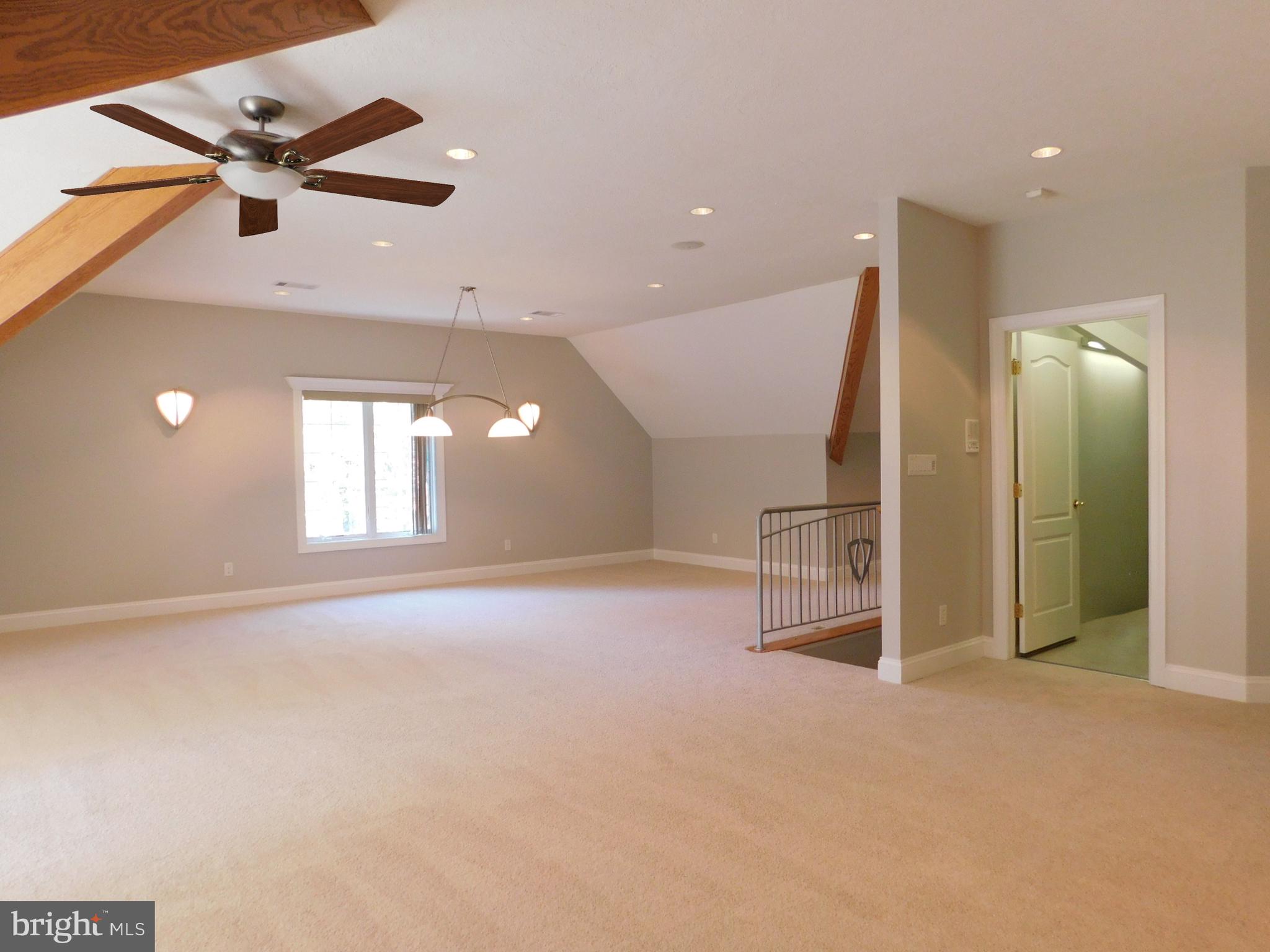 487 BROOKFIELD DRIVE