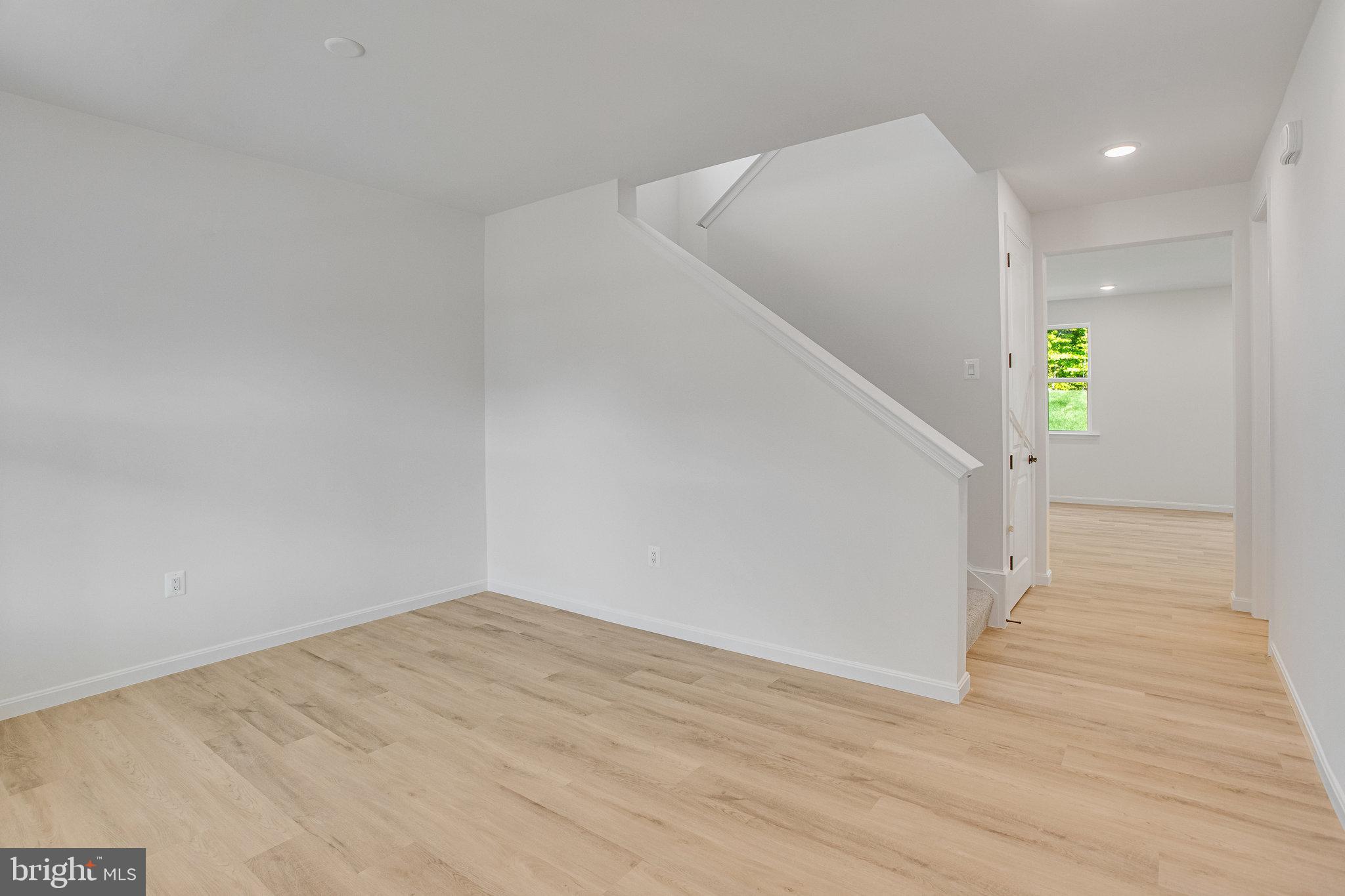 WILDERNESS SHORES - Residential