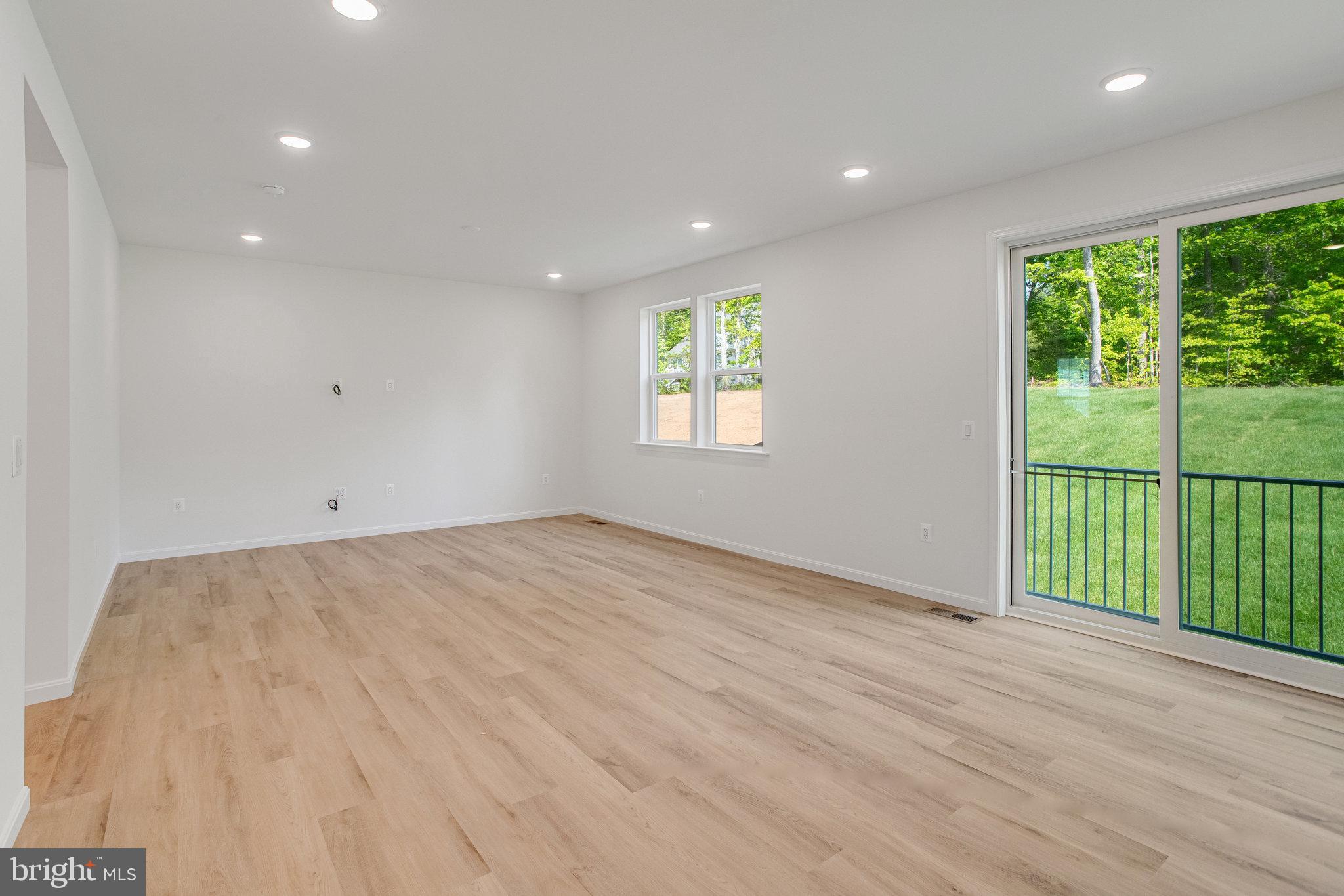 WILDERNESS SHORES - Residential