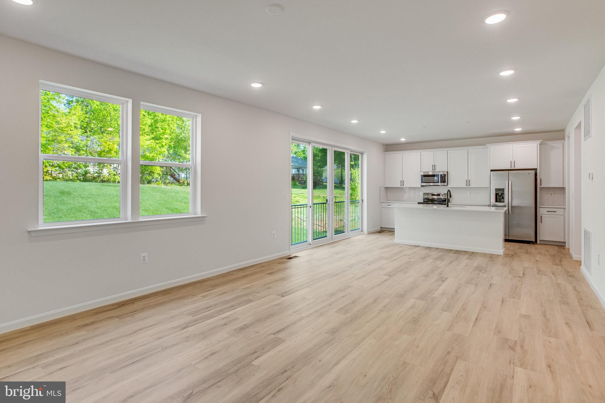 WILDERNESS SHORES - Residential