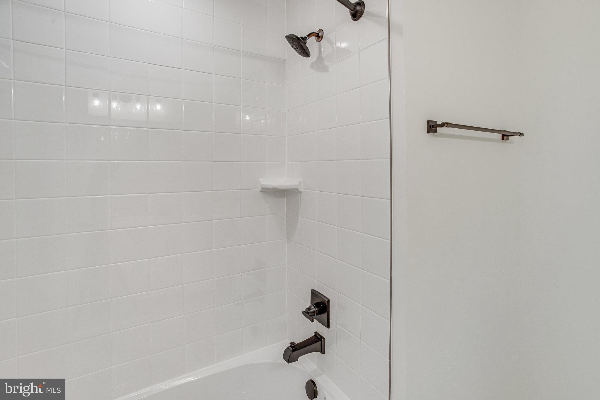 WILDERNESS SHORES - Residential