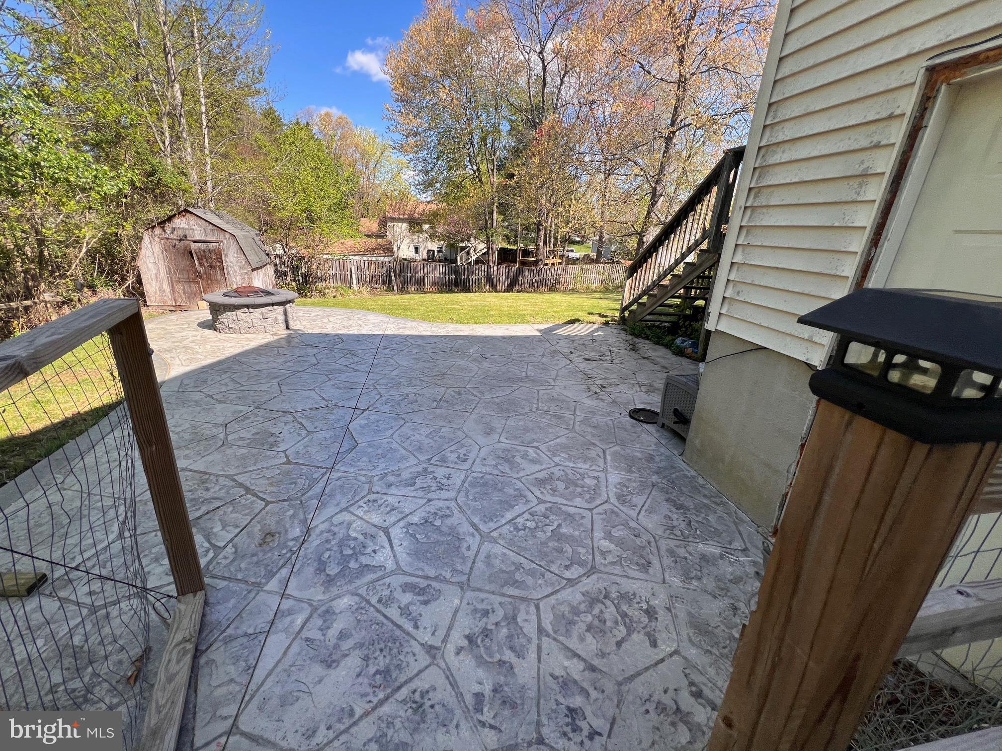 VISTA WOODS - Residential