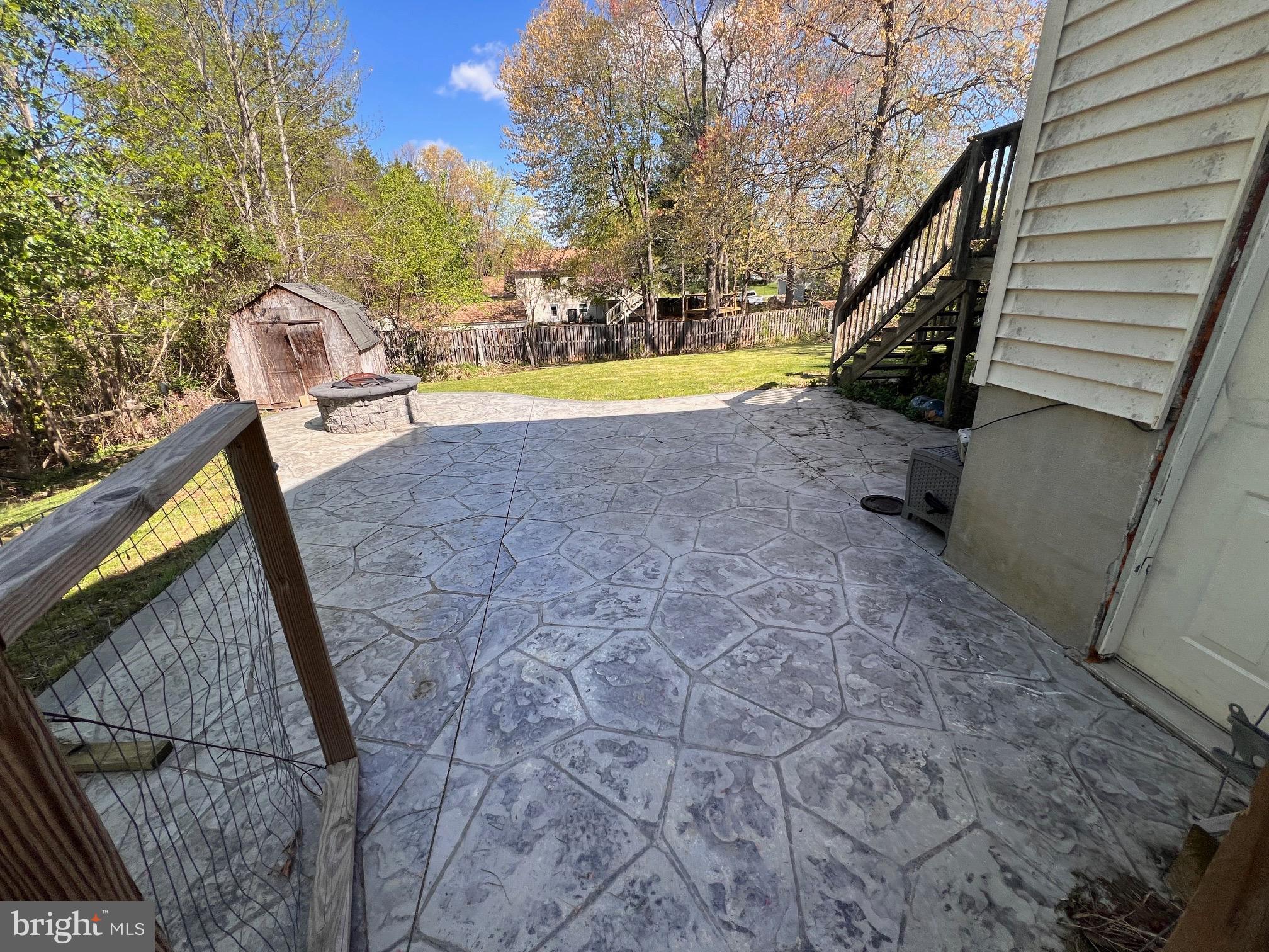 VISTA WOODS - Residential