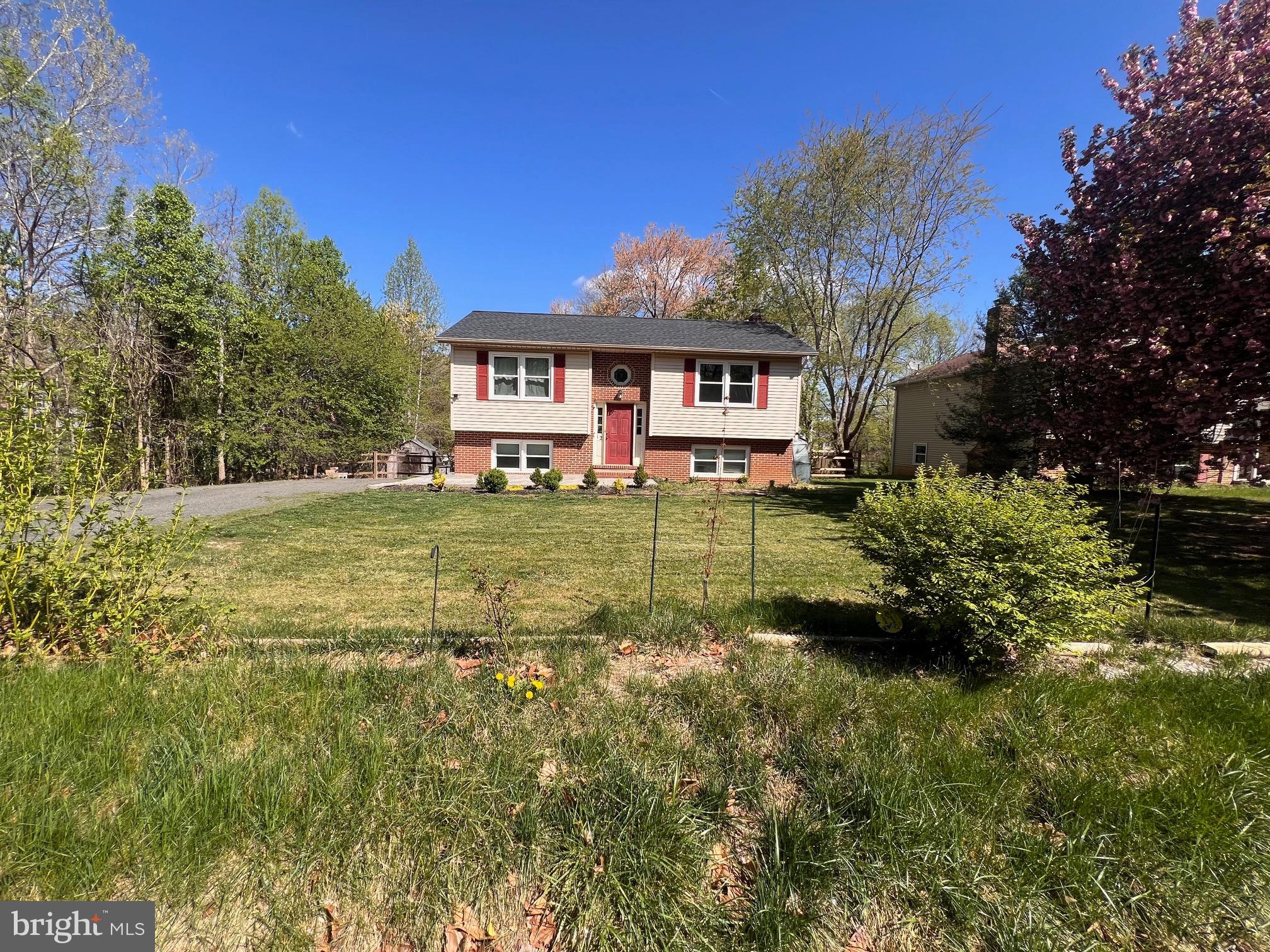 VISTA WOODS - Residential