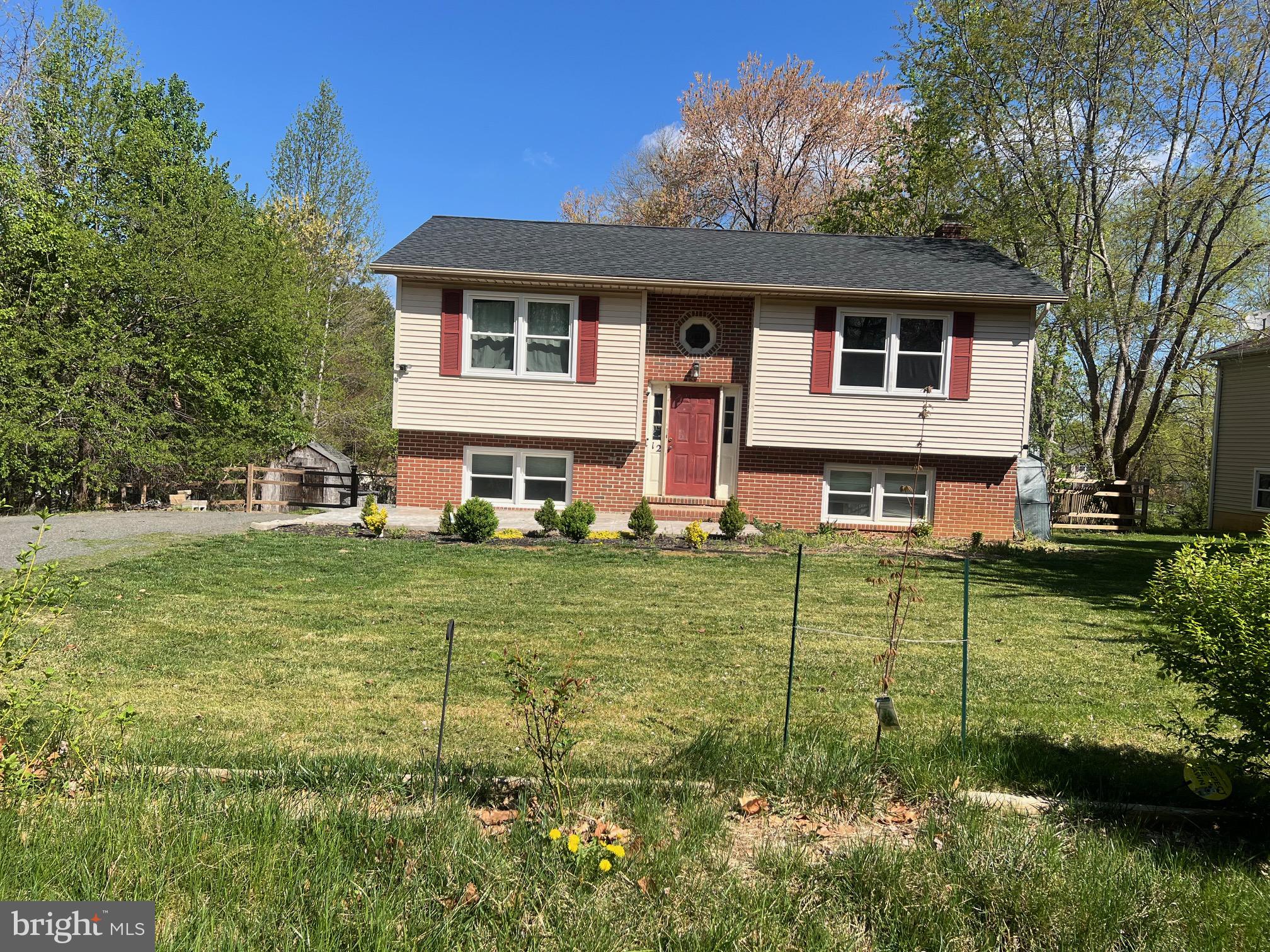 VISTA WOODS - Residential