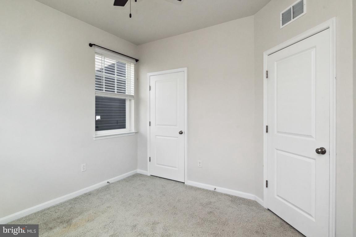 SEVEN OAKS - Residential Lease