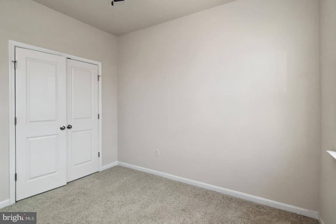 SEVEN OAKS - Residential Lease