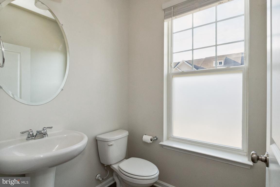 SEVEN OAKS - Residential Lease