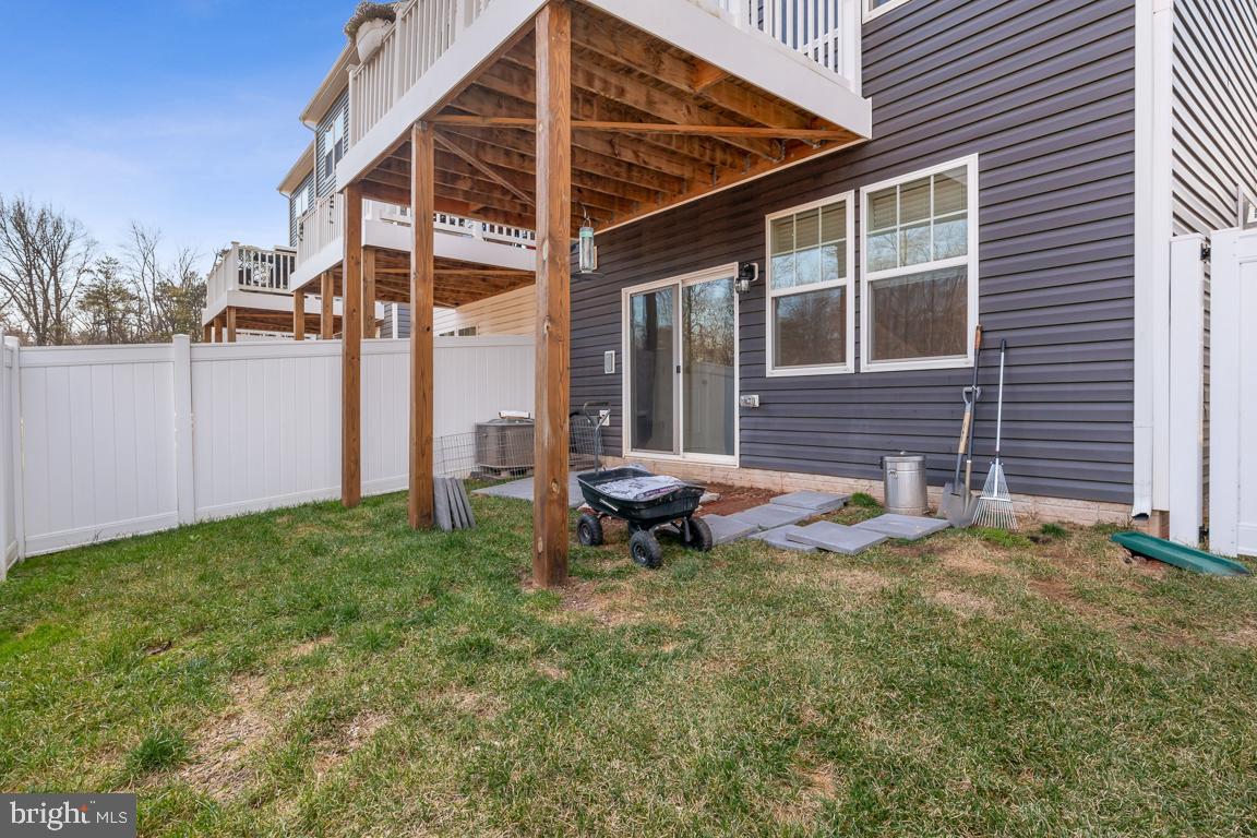 SEVEN OAKS - Residential Lease