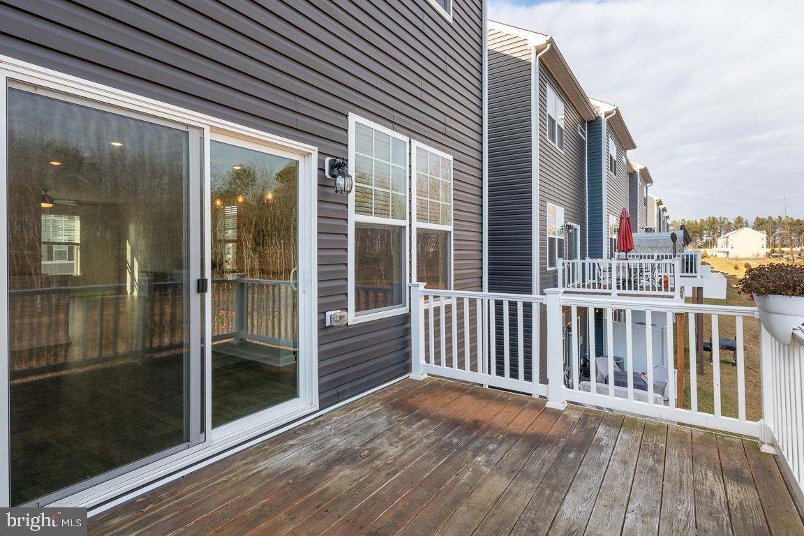 SEVEN OAKS - Residential Lease