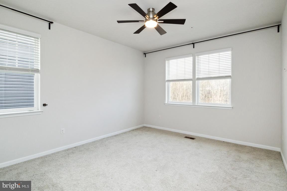 SEVEN OAKS - Residential Lease