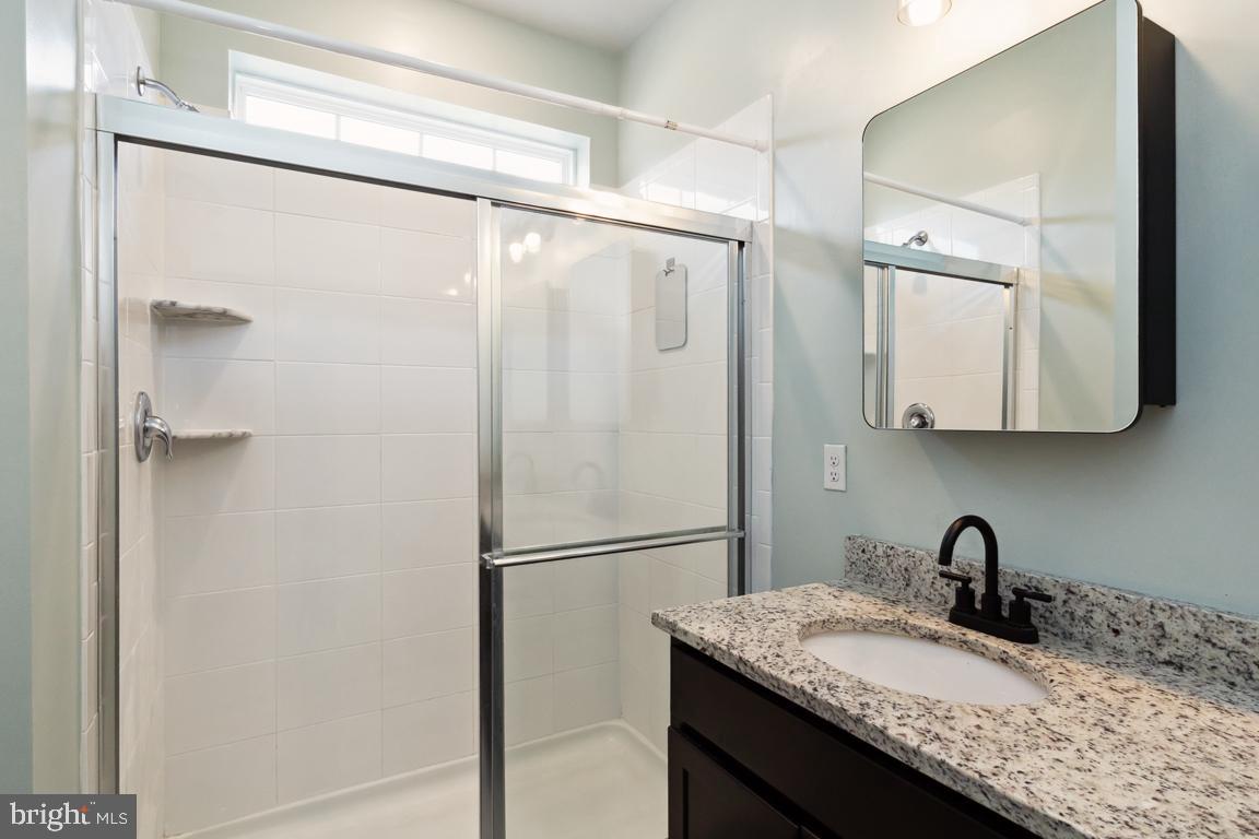 SEVEN OAKS - Residential Lease