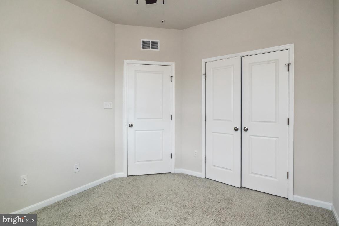 SEVEN OAKS - Residential Lease