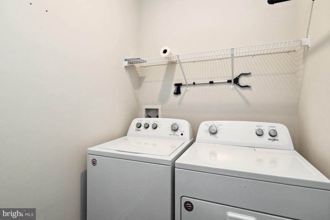 SEVEN OAKS - Residential Lease