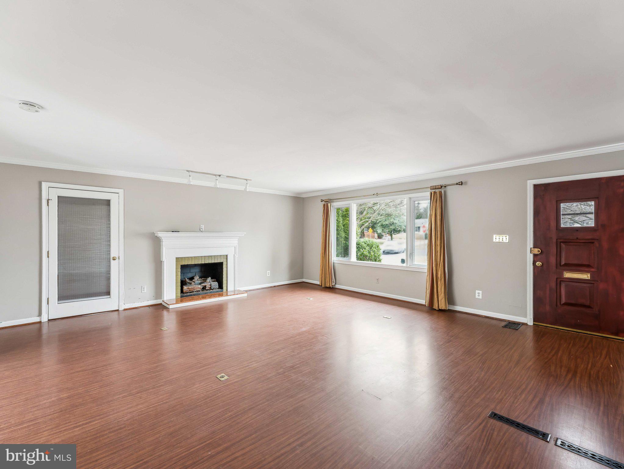 3503 MAPLE COURT