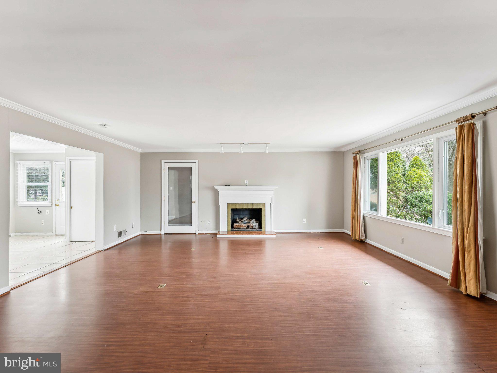 3503 MAPLE COURT