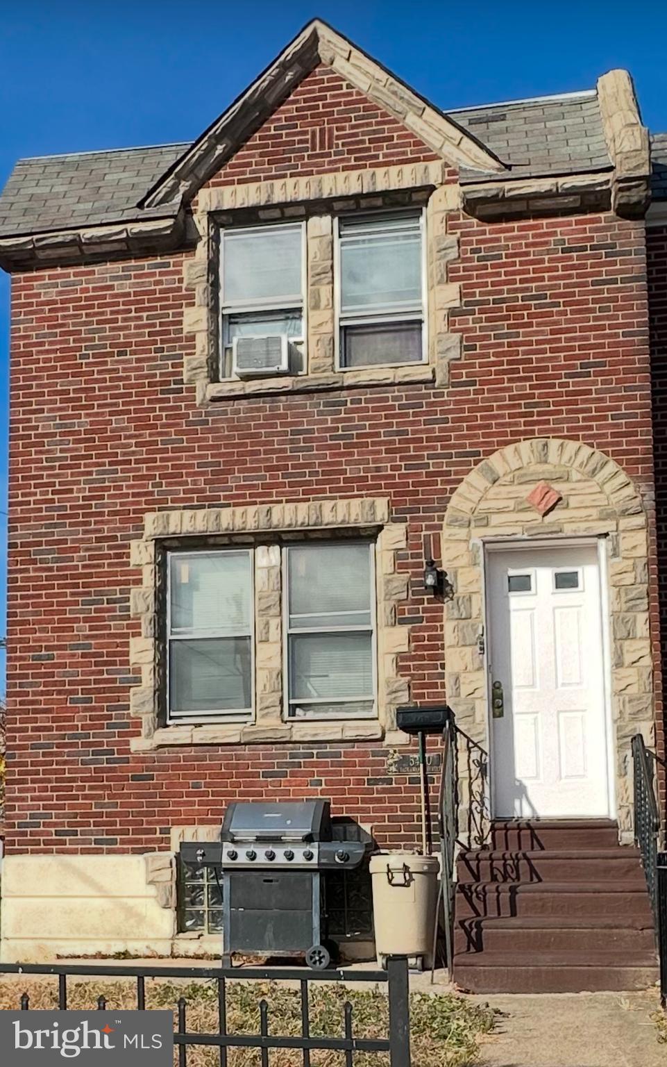 End of row duplex. Second floor features 2 bdr 1 bath - tenant occupied ($800/mo), first floor is vacant featuring 1 bdr 1 bath and basement can be used as a separate apartment for additional income - currently vacant - 1 bdr 1 bath. Perfect for investor or owner occupant.