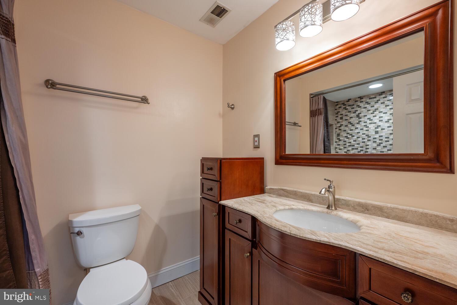 OAK MARR COURTS - Residential Lease