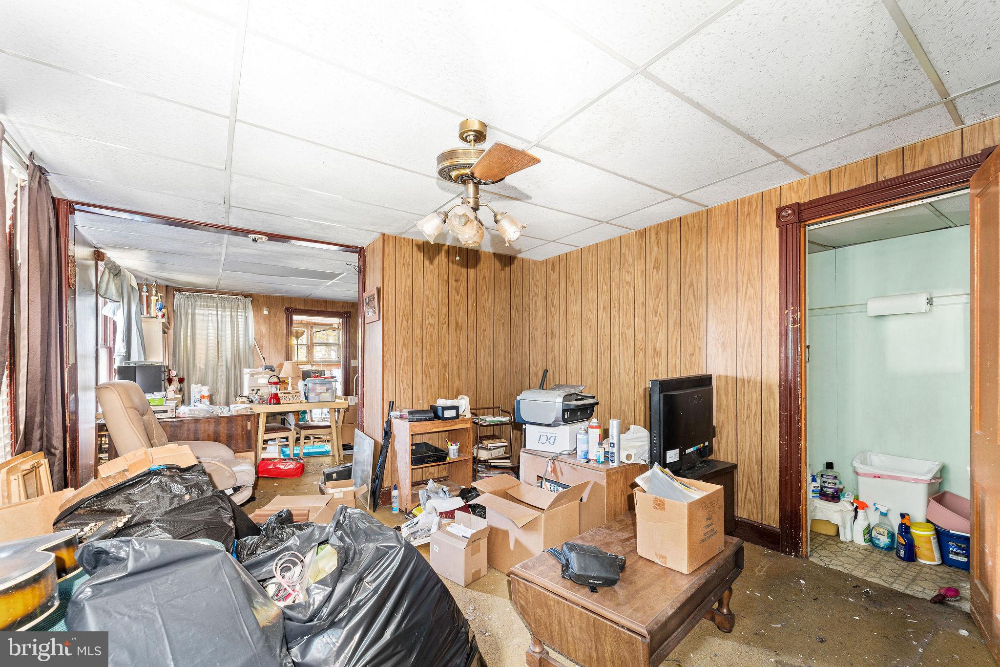 571 E COMMERCE STREET