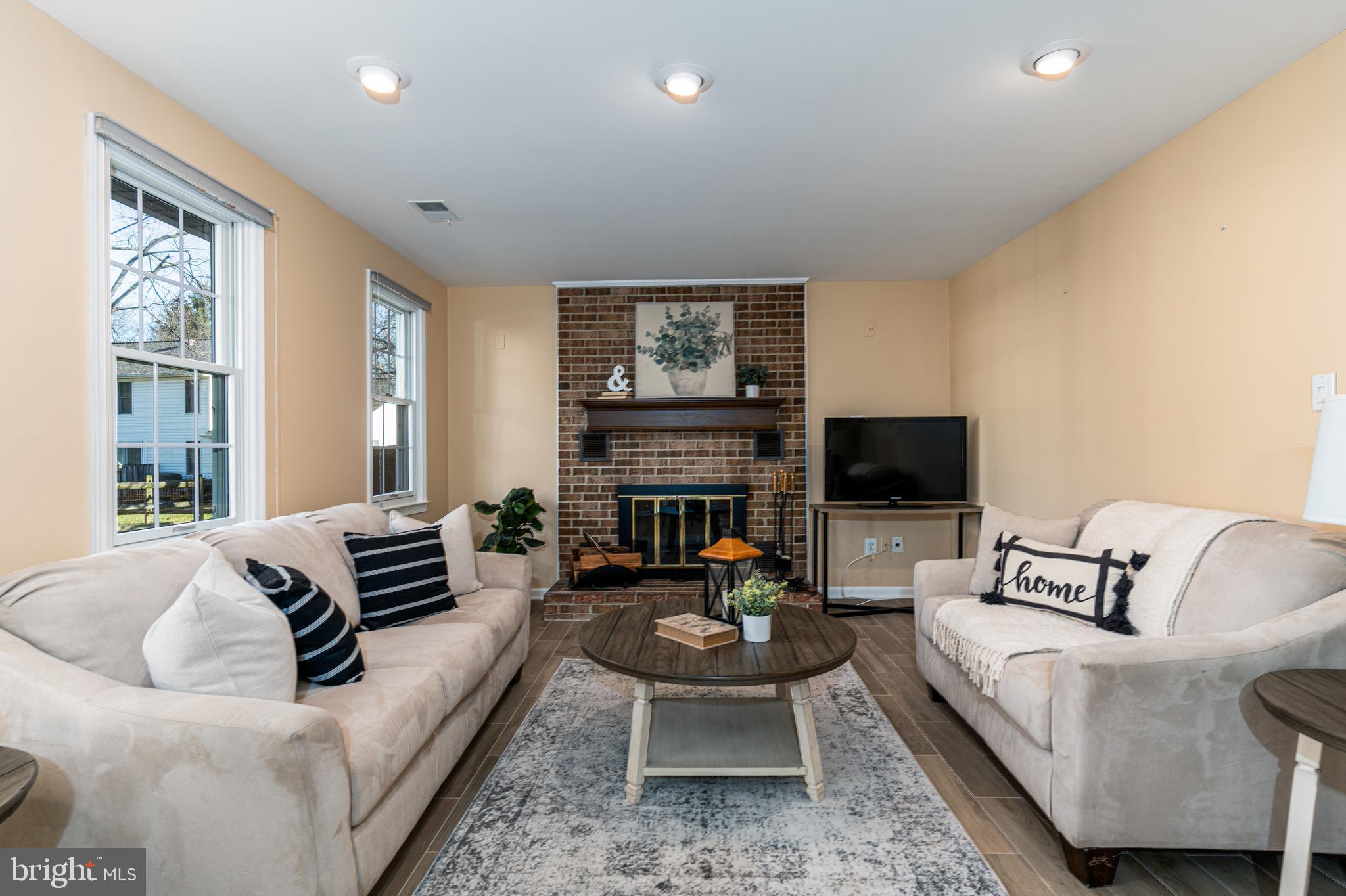 HICKORY RIDGE - Residential