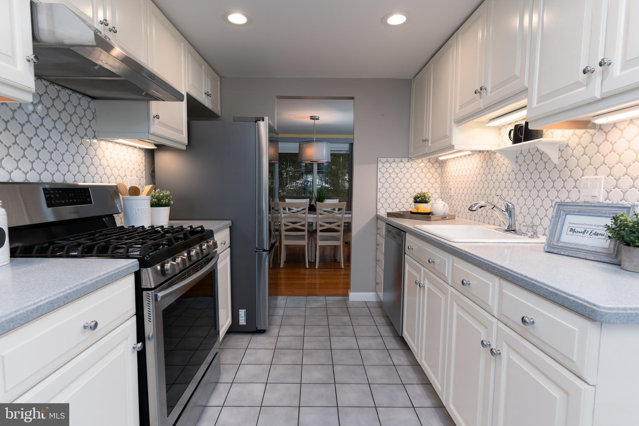 HICKORY RIDGE - Residential