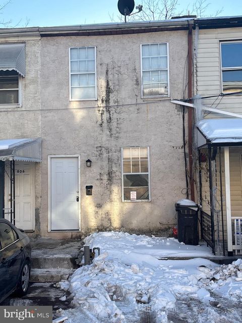 Townhouse For Sale - 804 Fairbanks Avenue<br/> NORRISTOWN, PA 19401