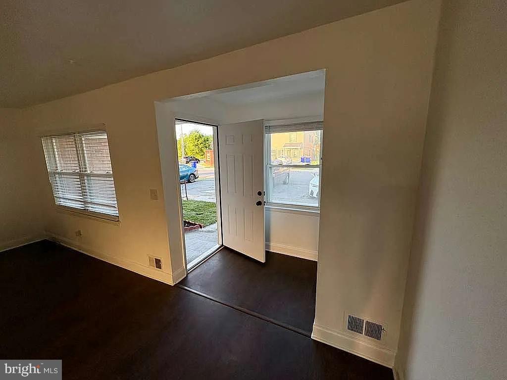 39 MEADOW WOOD LANE