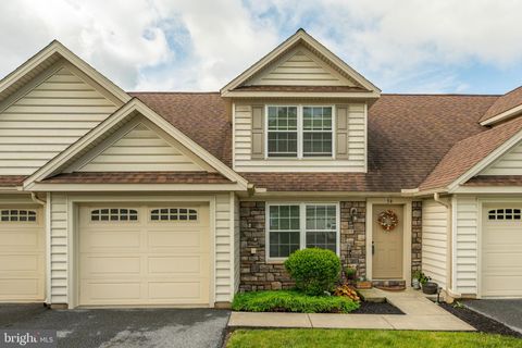 54 MAIZE CIRCLE ELIZABETHTOWN PA 17022