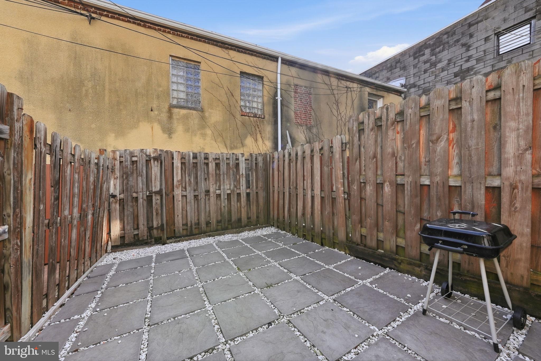 BUTCHERS HILL - Residential