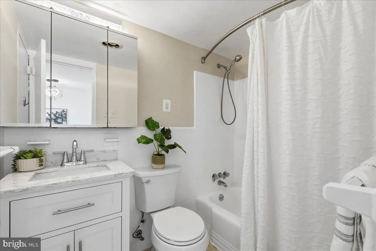 Additional image 43 of 1330 New Hampshire Avenue NW Unit 905, Washington, DC 20036