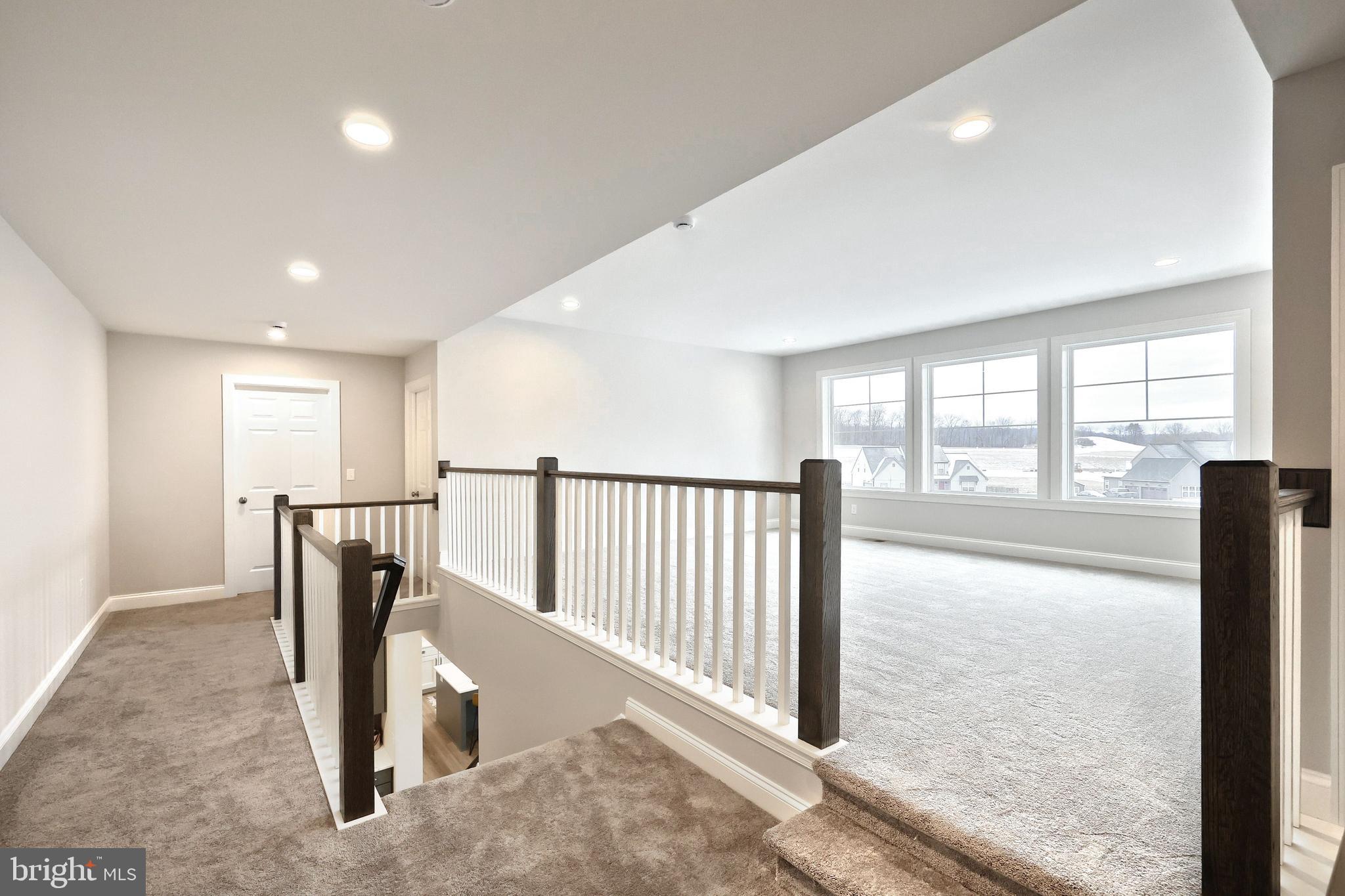 HAWK VALLEY - Residential