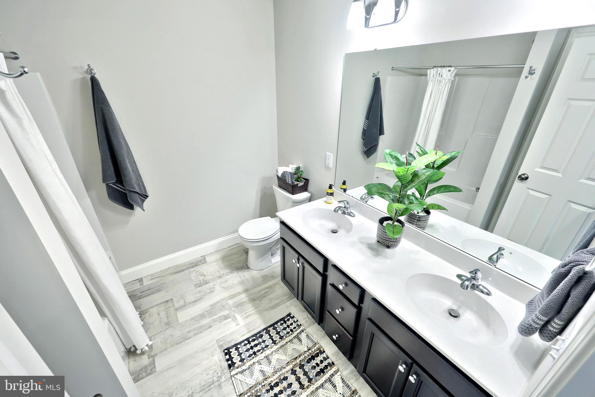 HAWK VALLEY - Residential