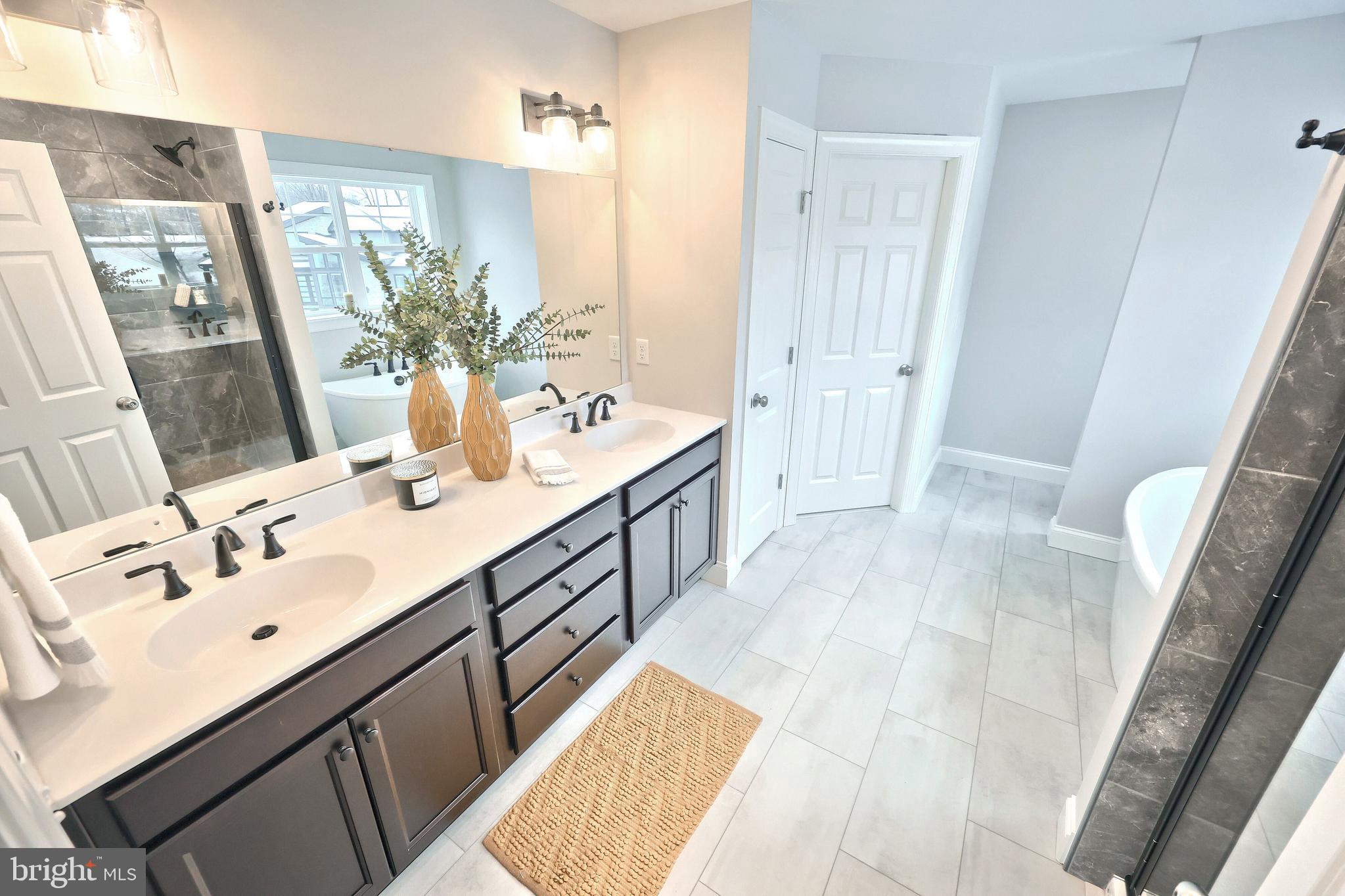 HAWK VALLEY - Residential