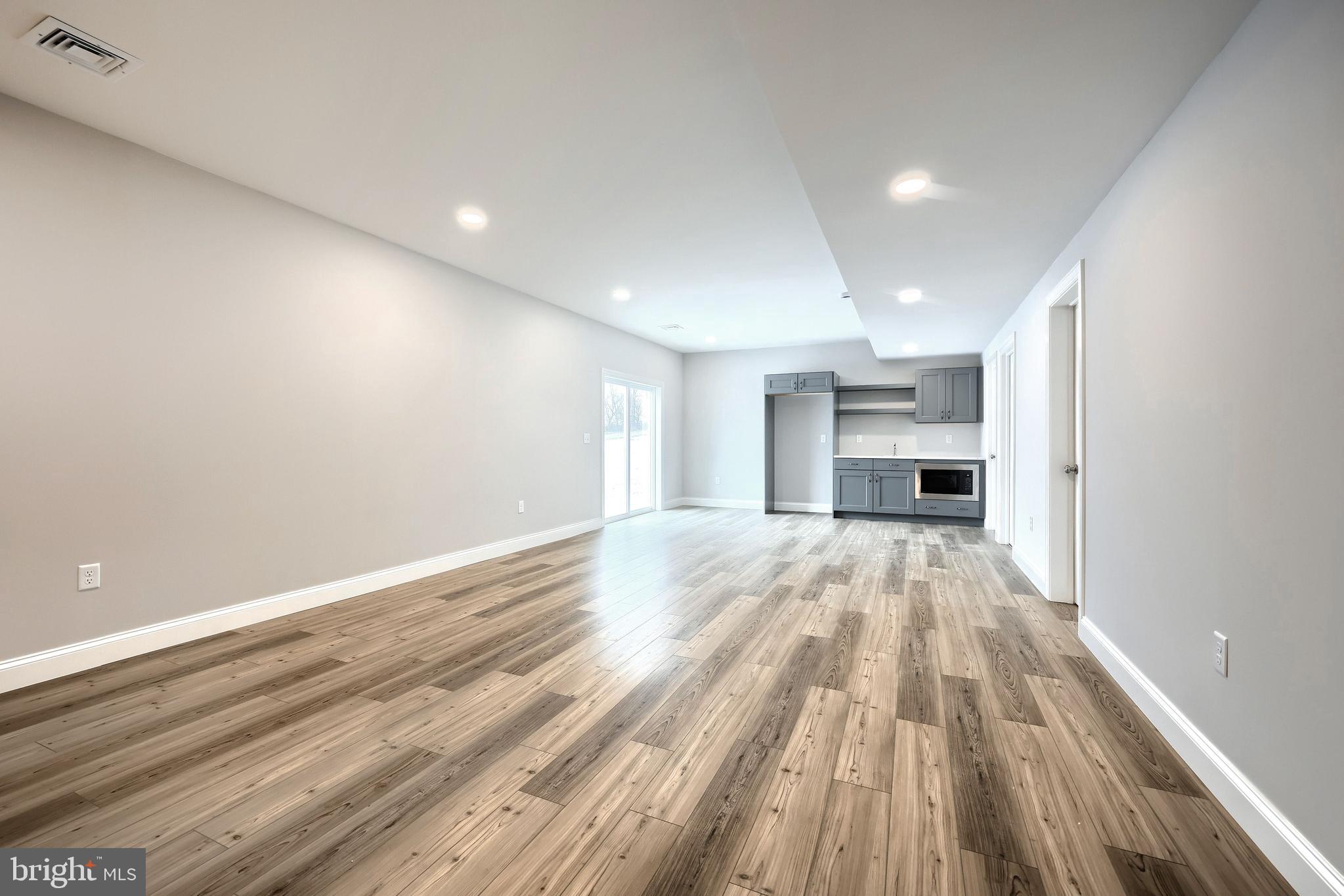 HAWK VALLEY - Residential