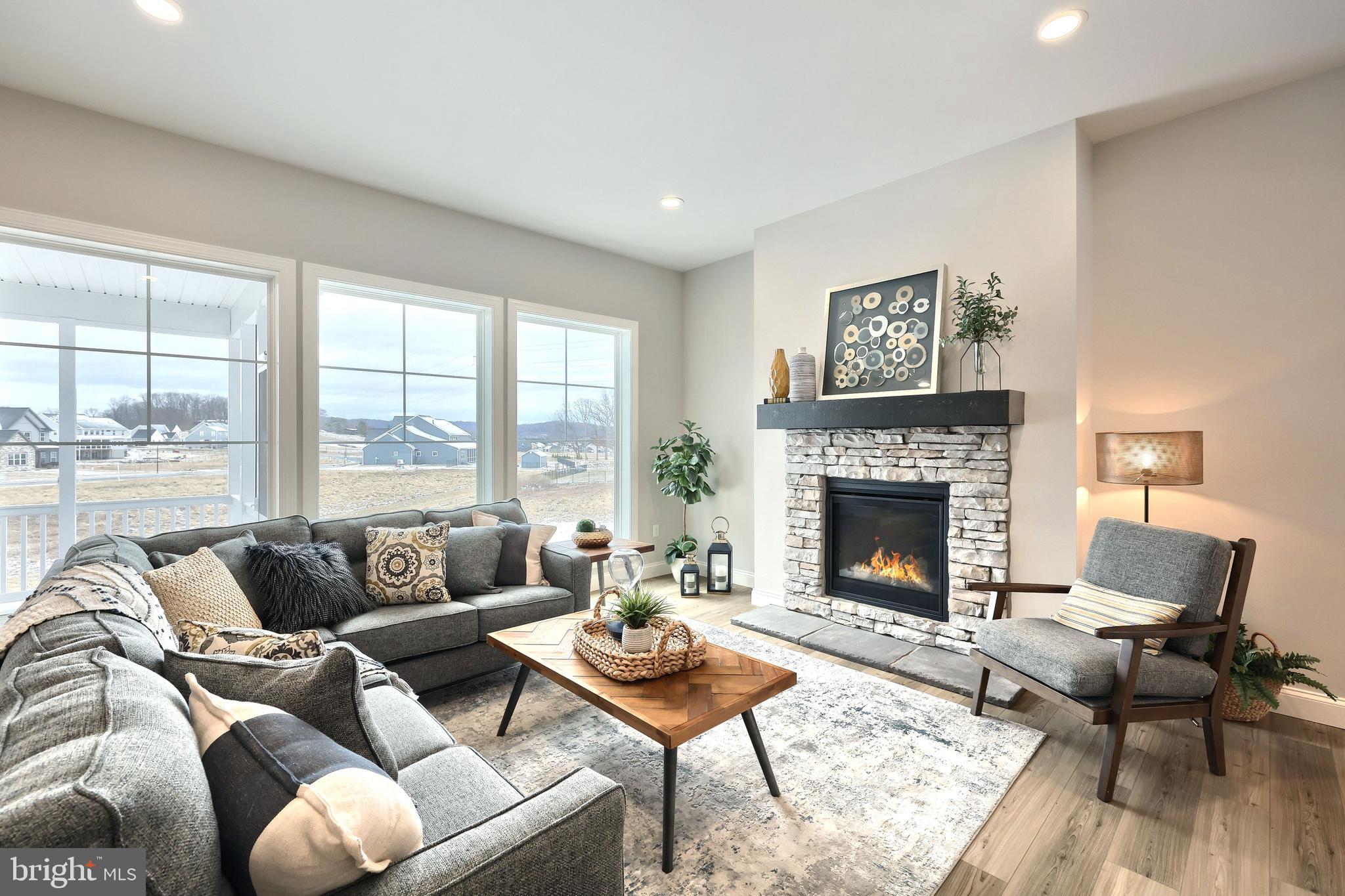 HAWK VALLEY - Residential