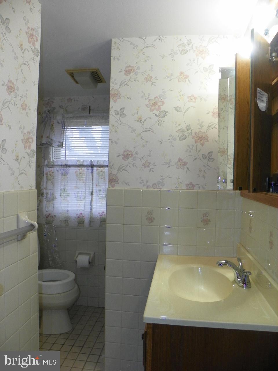 WEST GOSHEN HILLS - Residential