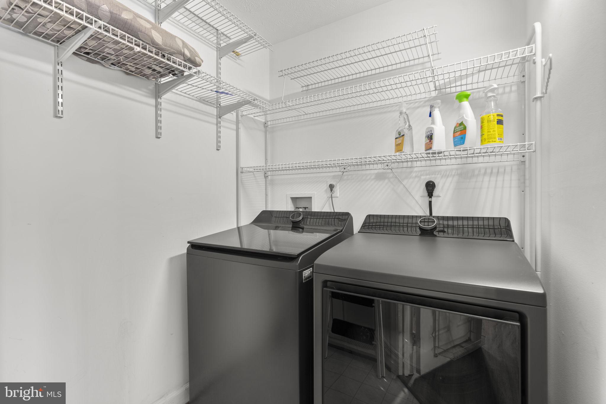 ADMIRAL REACH AT HARBOUR GATES - Residential