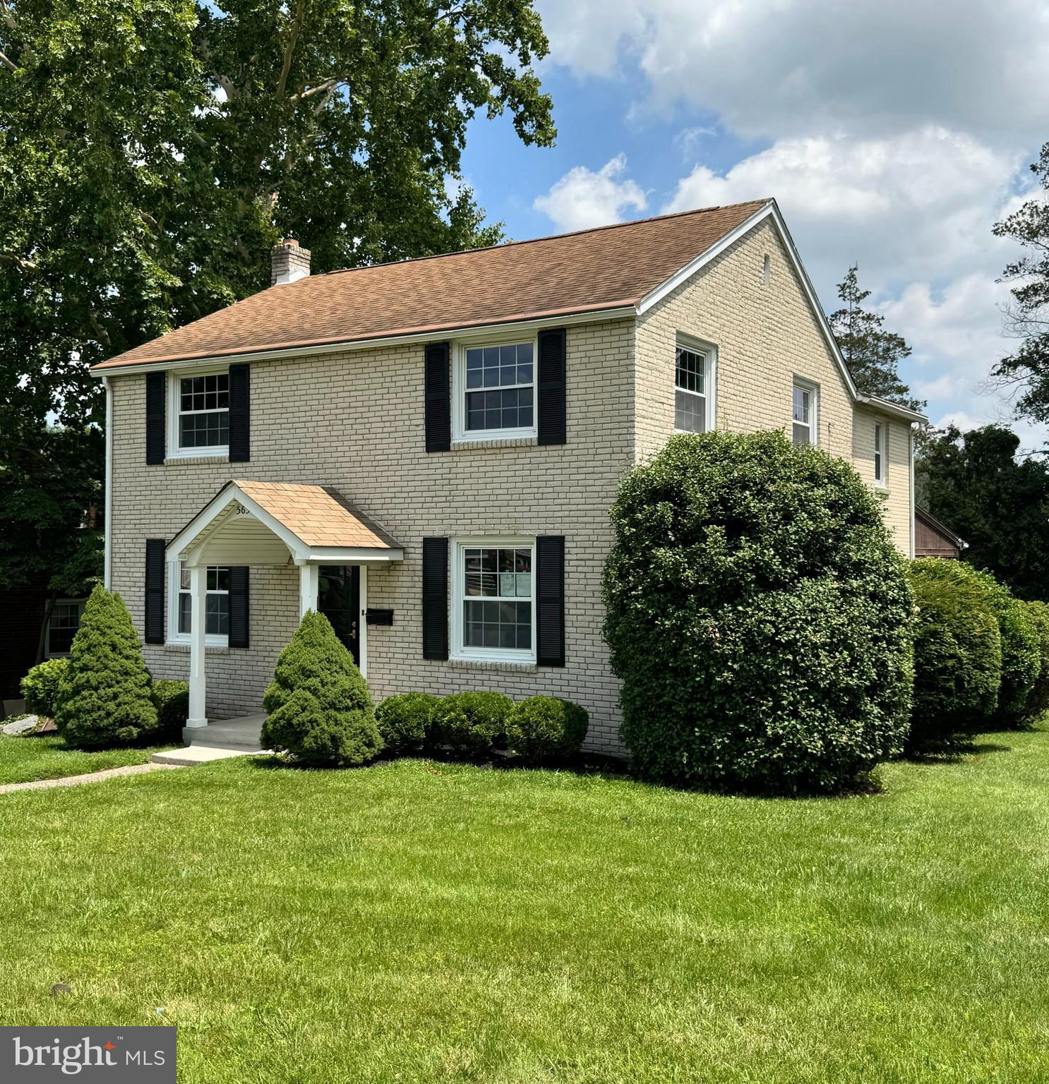 WELCOME HOME! Beautiful 2-story Colonial home situated in the desirable Springfield Township. Original hardwood, new carpet and fresh paint throughout. 4 generously sized bedrooms and 2 full bathrooms. Enjoy the spacious screened porch overlooking the backyard, which offers ample space for all your entertainment needs. Located in the peaceful Rolling Green within a short distance from shopping, schools and local parks. Must see in person to appreciate all this home has to offer!