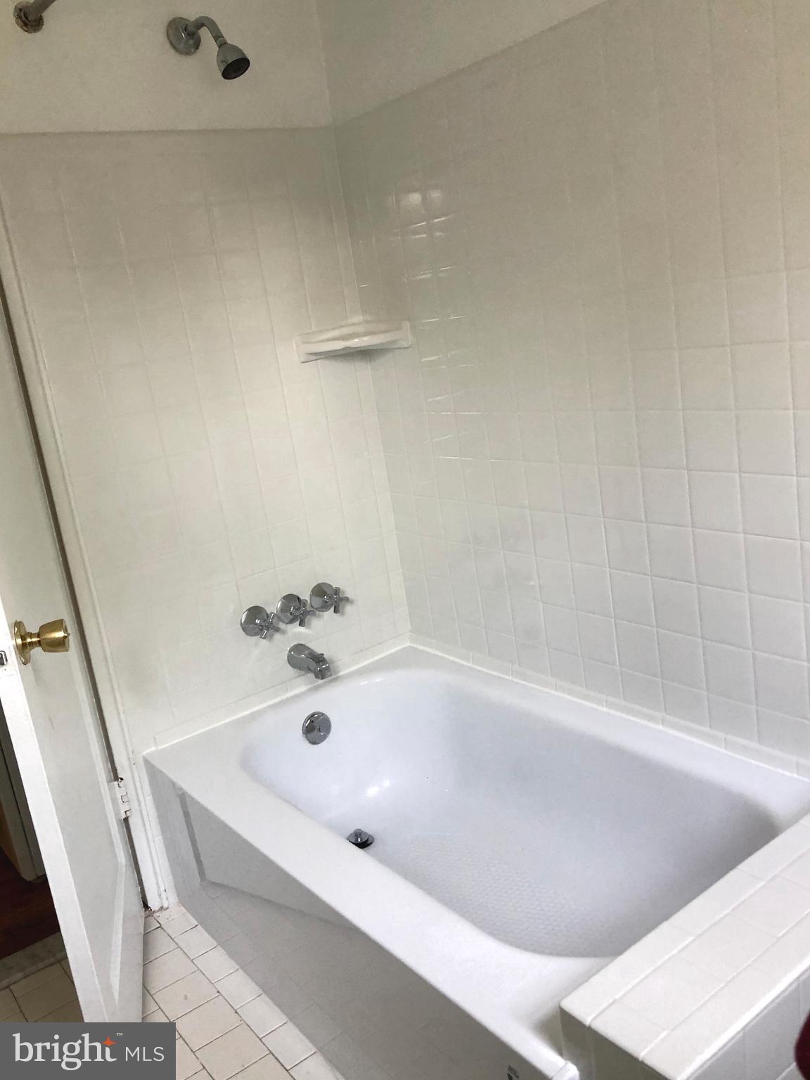 ROCK CREEK VILLAGE CONDOMINIUMS - Residential Lease