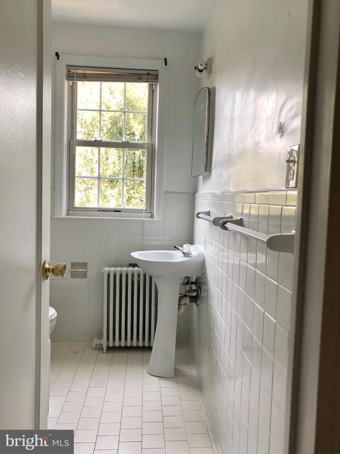 ROCK CREEK VILLAGE CONDOMINIUMS - Residential Lease